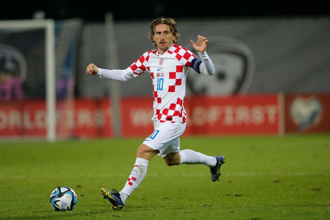 Imagen de archivo de Luka Modric con la selección de Croacia. EFE/EPA/TOMS KALNINS
