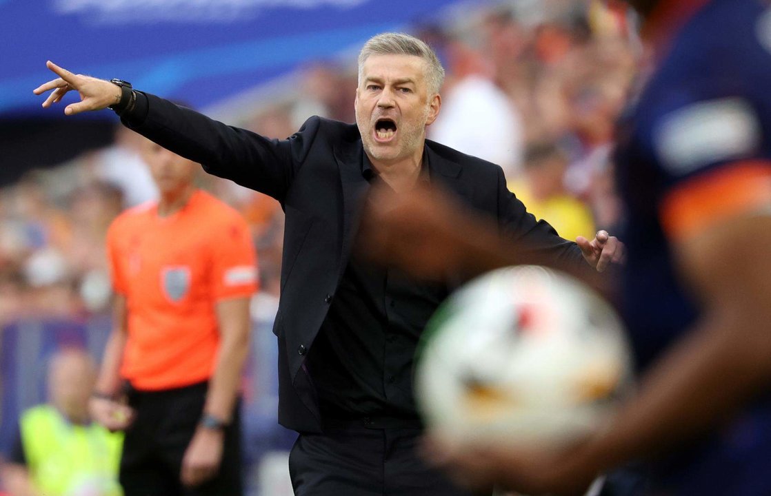 Edward Iordanescu, seleccionador de Rumanía, en Múnich, (Alemania) EFE/EPA/FRIEDEMANN VOGEL