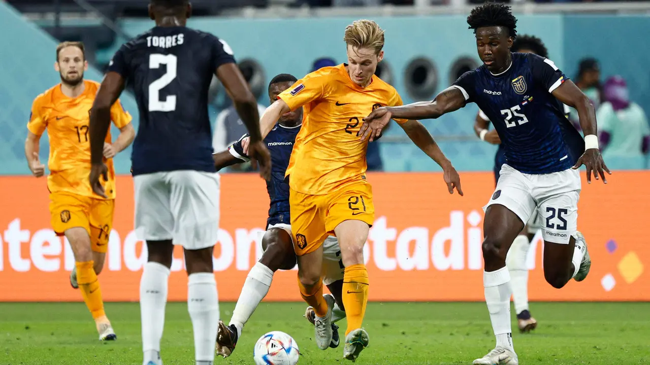 Frenkie De Jong, en una foto de archivo en el pasado Mundial de Catar 2022. EFE/ Rodrigo Jim&eacute;nez