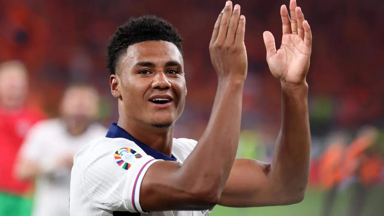 Oliver Watkins durante la primera parte de la segunda semiifnal de la Eurocopa entre Pa&iacute;ses Bajos e Inglaterra en Dortmund, Alemania) EFE/EPA/CHRISTOPHER NEUNDORF