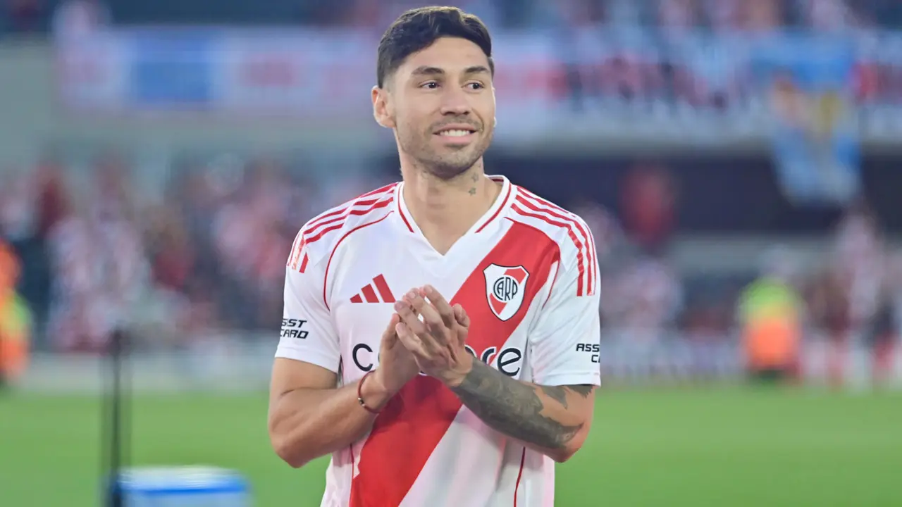 Gonzalo Montiel posa durante su presentaci&oacute;n como nuevo jugador de River Plate. EFE/ Matias Martin Campaya